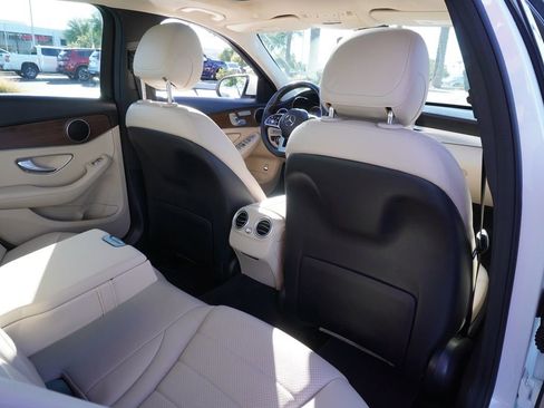 Used 2021 Mercedes-Benz C 300 Sedan image 10