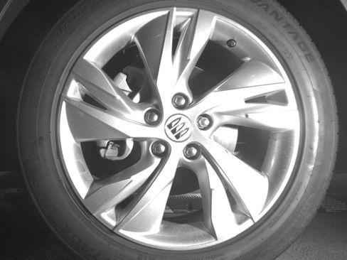 Used 2025 Buick Encore GX Preferred AWD/4WD image 12