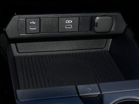 New 2026 Toyota Prius LE image 17