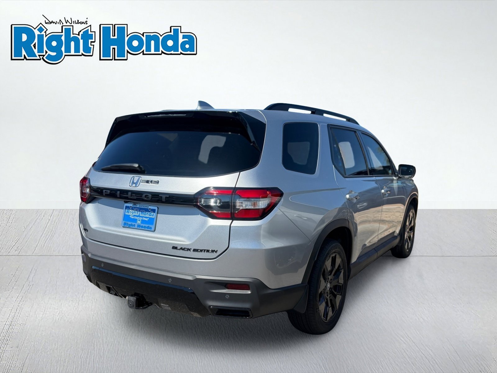 New 2026 Honda Pilot Black Edition image 5