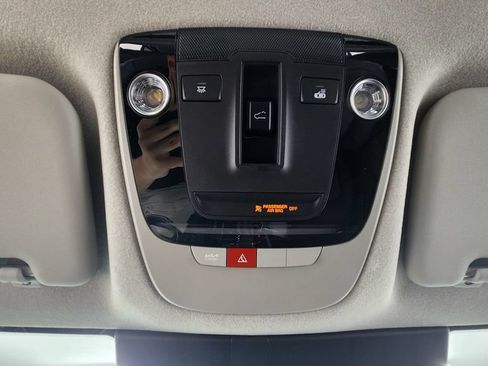 New 2026 Kia Niro EX FWD image 31