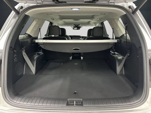 Used 2022 Hyundai Palisade Limited w/ Cargo Package FWD image 13