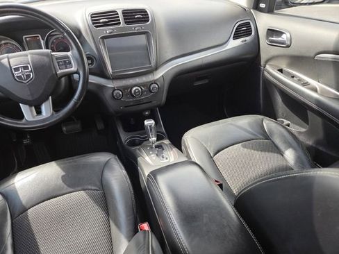 Used 2020 Dodge Journey Crossroad w/ Popular Equipment Group FWD image 31