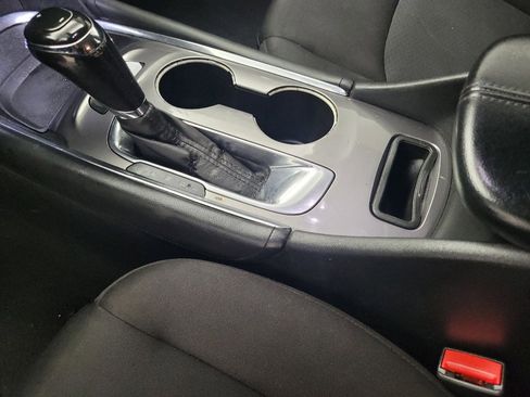 Used 2018 Chevrolet Malibu LT image 26