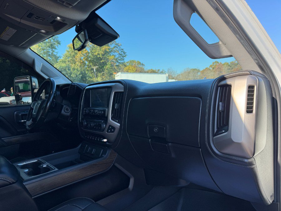 Used 2019 GMC Sierra 3500 Denali AWD/4WD image 19