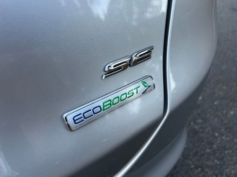 Used 2017 Ford Fusion SE image 7