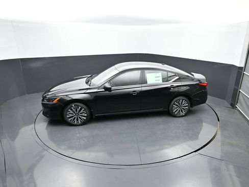 New 2026 Nissan Altima 2.5 SV AWD/4WD image 21