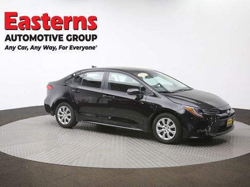 Used 2025 Toyota Corolla LE image 48