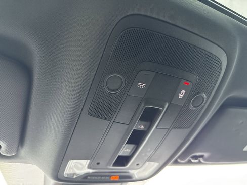 Used 2020 Audi Q3 2.0T Premium image 27