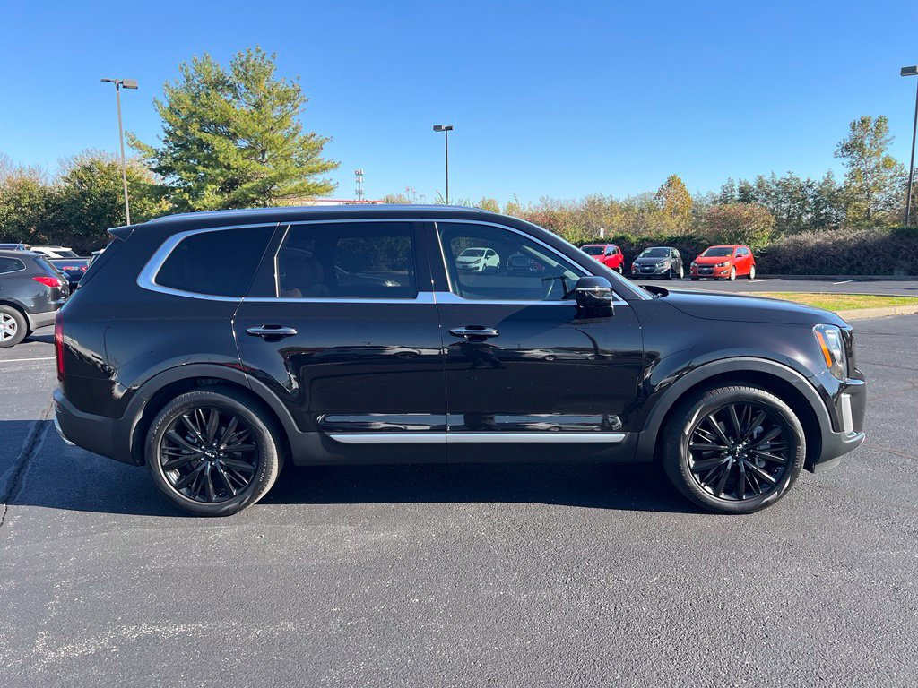 Used 2022 Kia Telluride SX w/ Towing Package FWD image 5