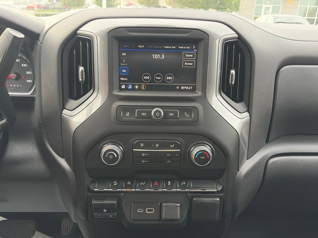 Used 2022 Chevrolet Silverado 1500 Custom Trail Boss w/ Safety Confidence Package AWD/4WD image 7