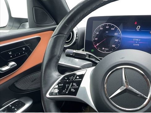 Used 2025 Mercedes-Benz C 300 Sedan image 42