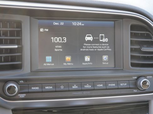 Used 2019 Hyundai Elantra SEL image 23