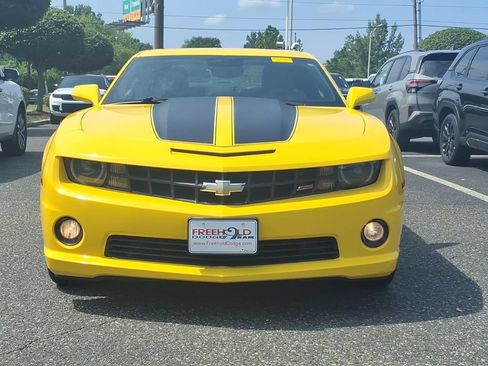 Used 2010 Chevrolet Camaro SS w/ RS Package RWD image 2