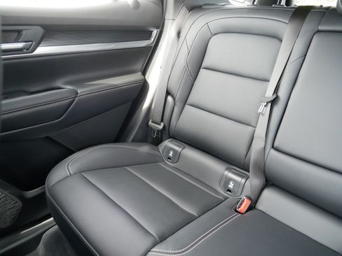 Used 2025 GMC Terrain Elevation w/ Elevation Premium Package AWD/4WD image 12