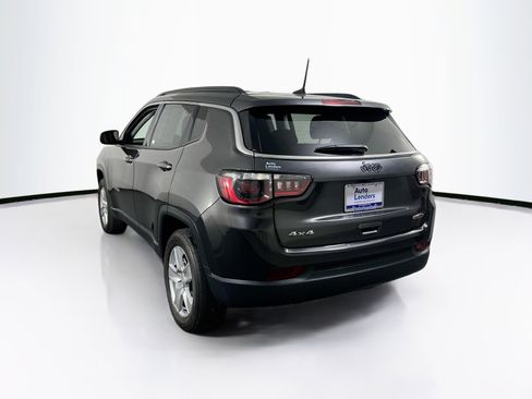 Used 2022 Jeep Compass Latitude w/ Convenience Group AWD/4WD image 7