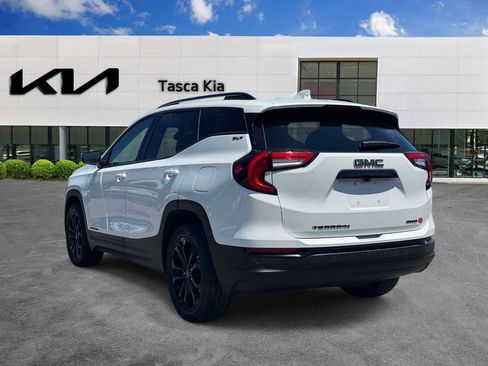Used 2022 GMC Terrain SLT w/ Infotainment Package II AWD/4WD image 6