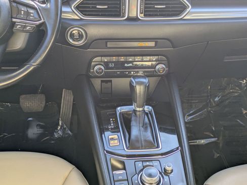 Used 2019 MAZDA CX-5 Touring image 19