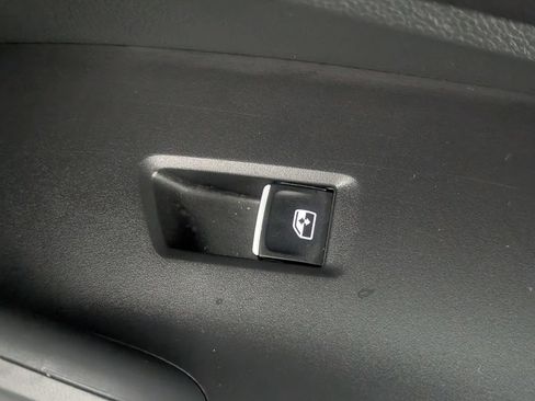Used 2024 Volkswagen Jetta SE FWD image 32