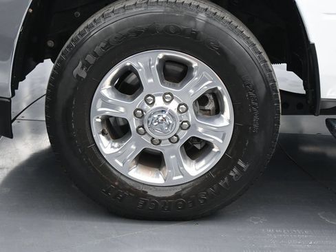 Used 2024 RAM 2500 Big Horn AWD/4WD image 24