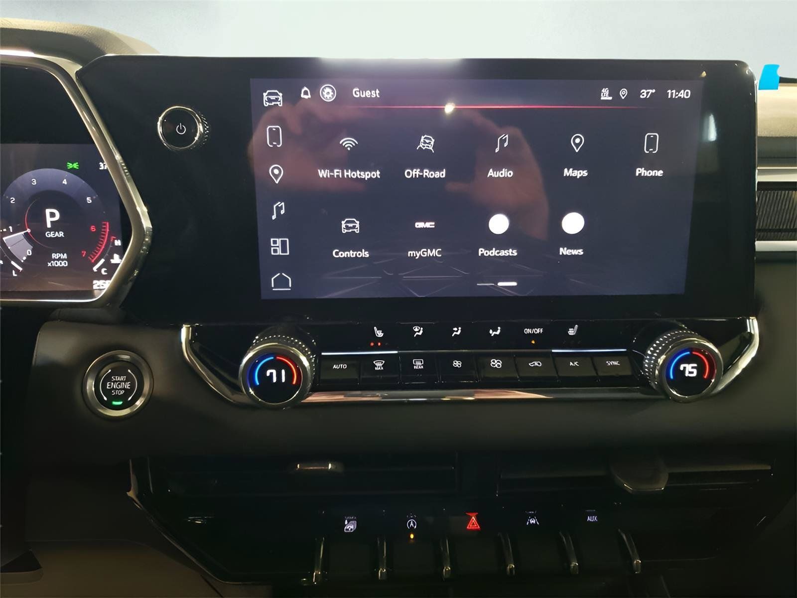 New 2025 GMC Canyon Elevation w/ Convenience Package AWD/4WD image 23
