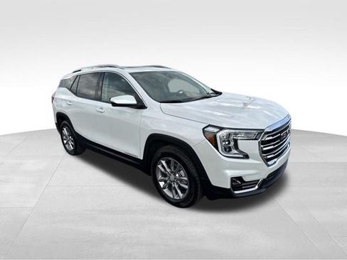 Used 2023 GMC Terrain SLT AWD/4WD image 3