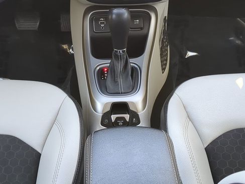 Used 2021 Jeep Compass Latitude w/ Driver Assistance Group image 19