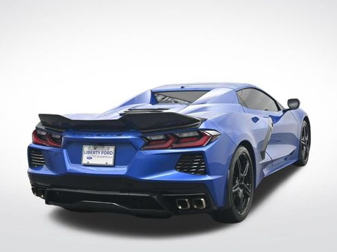 Used 2022 Chevrolet Corvette Stingray Premium Conv w/ Z51 Performance Package RWD image 7