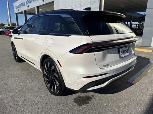 New 2026 Lincoln Nautilus Black Label w/ Jet Appearance Package image 5