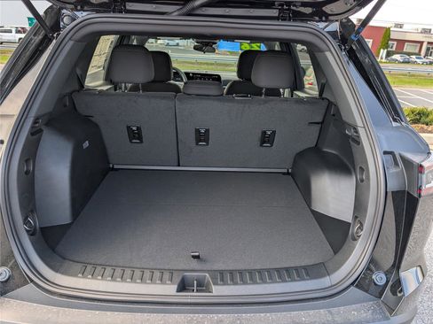 New 2026 Chevrolet Equinox LT w/ Midnight Edition image 8