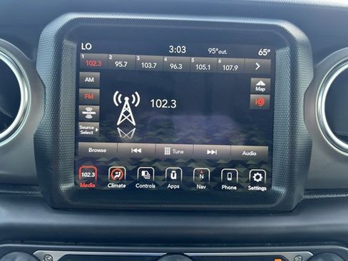 Used 2021 Jeep Wrangler Unlimited Rubicon image 14