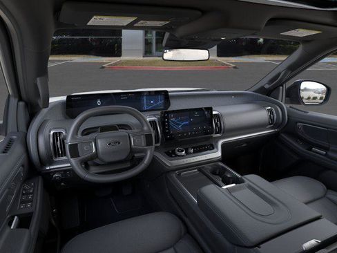 New 2026 Ford Expedition Platinum w/ Stealth Performance Package AWD/4WD image 9