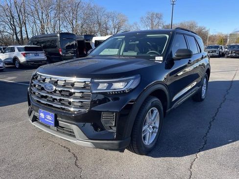 New 2026 Ford Explorer Active image 7