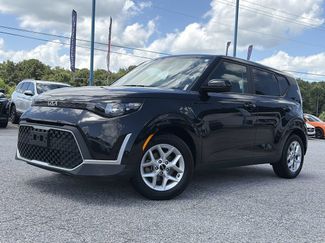 Used 2024 Kia Soul LX w/ Option Group 015 FWD video 1