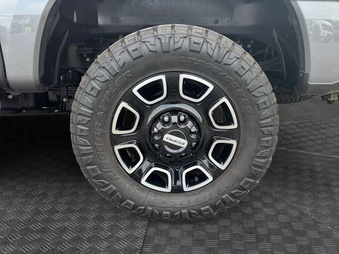 Certified 2026 Ford F250 Platinum AWD/4WD image 19