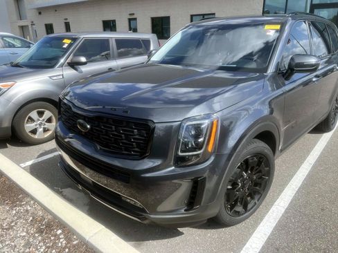 Used 2021 Kia Telluride SX w/ SX Prestige Package AWD/4WD image 2
