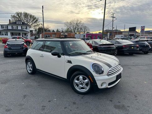 Used 2009 MINI Cooper Hardtop image 2