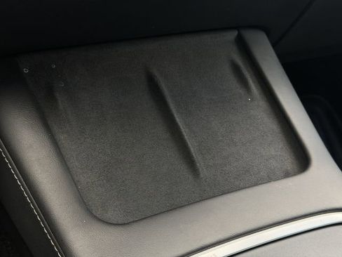 Used 2023 Tesla Model Y Long Range AWD/4WD image 19
