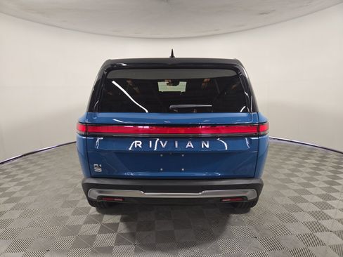Used 2024 Rivian R1S Adventure Dual AWD/4WD image 4