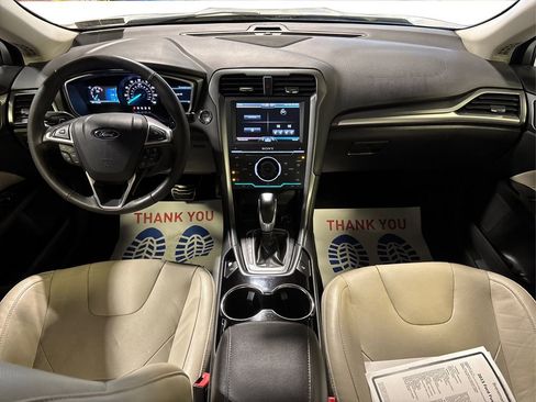 Used 2015 Ford Fusion Titanium image 23