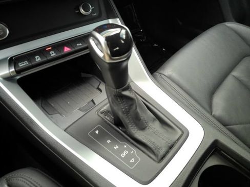 Used 2020 Audi Q3 2.0T Premium Plus w/ Premium Plus Package AWD/4WD image 47