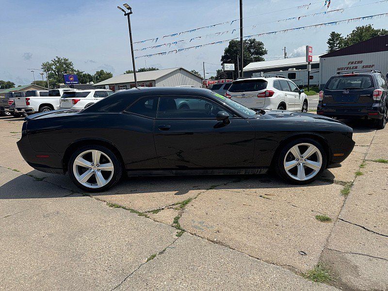 Used 2014 Dodge Challenger R/T RWD image 6