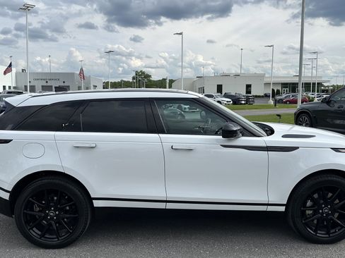 Used 2023 Land Rover Range Rover Velar R-Dynamic S AWD/4WD image 11