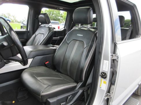 Used 2019 Ford F150 Platinum w/ Equipment Group 701A Luxury AWD/4WD image 23