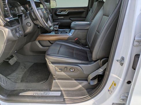 Used 2022 Chevrolet Silverado 1500 High Country image 21