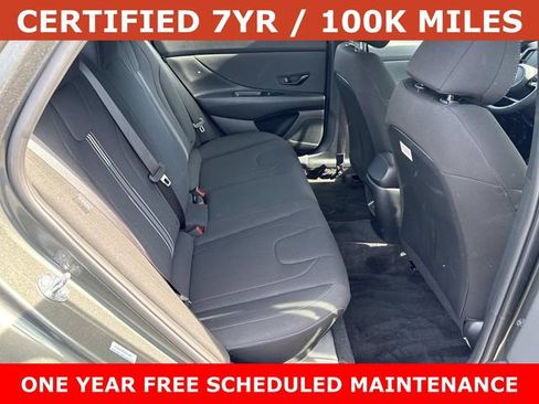 Used 2025 Hyundai Elantra Sport FWD image 11