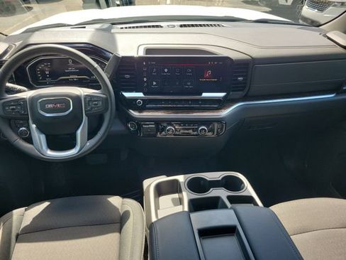 Used 2025 GMC Sierra 1500 Elevation AWD/4WD image 7