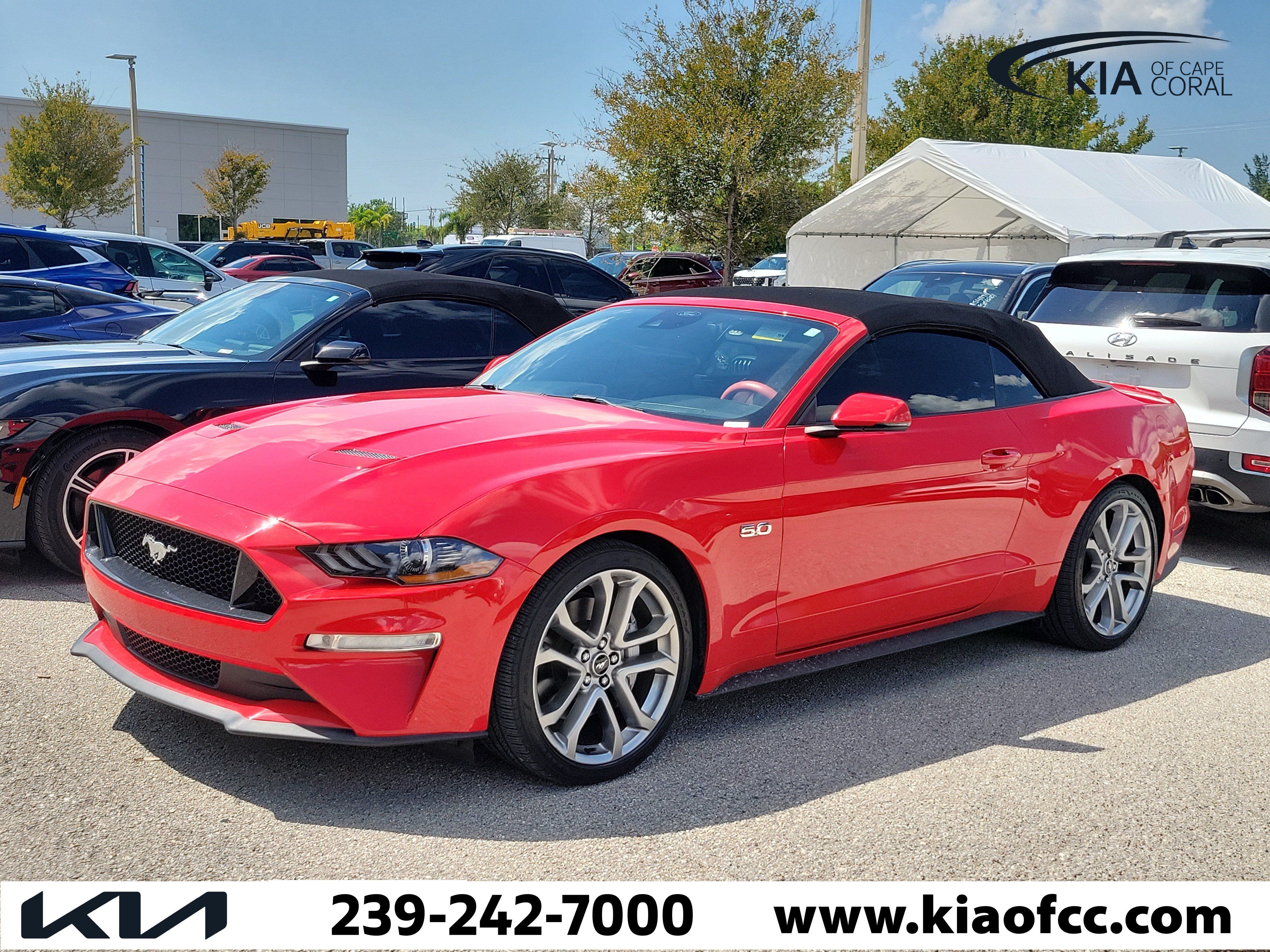 Used 2022 Ford Mustang GT Premium w/ Equipment Group 401A RWD image 3