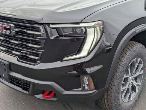 New 2026 GMC Acadia AT4 w/ Luxury Package image 9