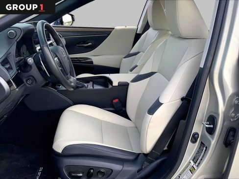 Certified 2024 Lexus ES 350 w/ Premium Package FWD image 8